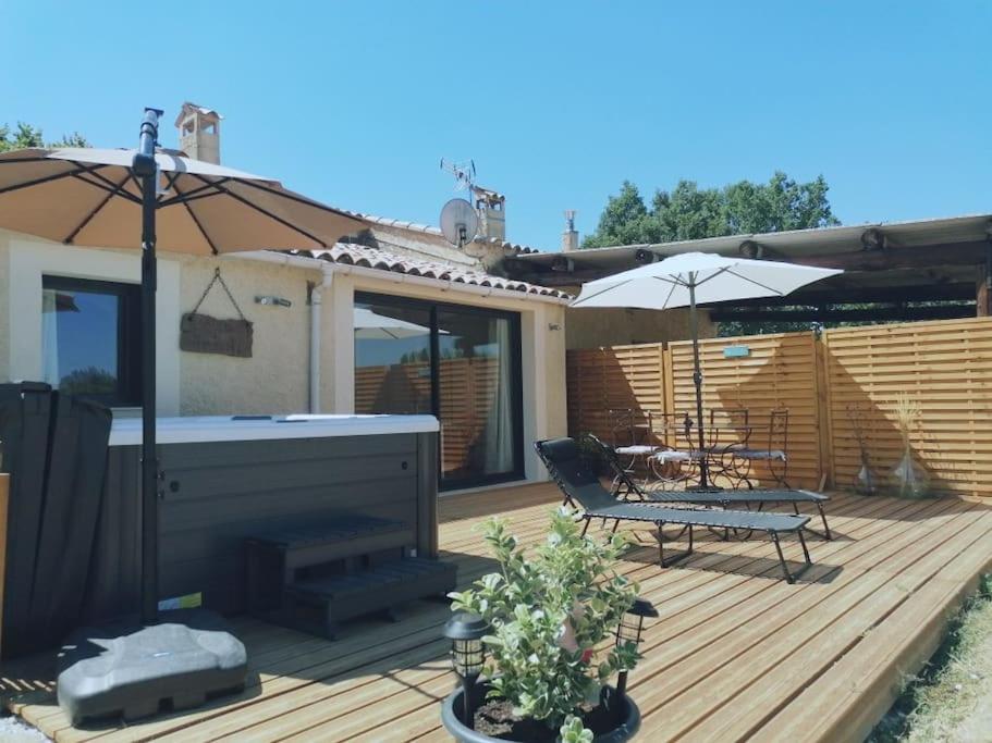 Gite De Charme Spa Privatif L'Oustau Di Tonin มาโลแซน ภายนอก รูปภาพ